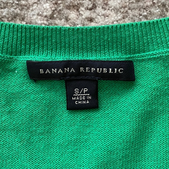 Banana republic emerald green crew neck sweater - Picture 3 of 8